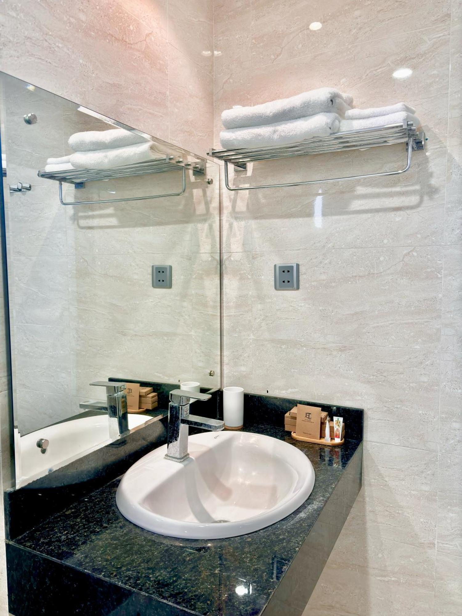 Ha Trang Voronezh Hotel And Apartment Nha Trang Buitenkant foto